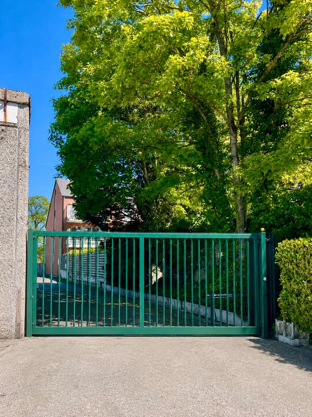 Parking extérieur sécurisé MaxiSpace à Binche - vue d'ensemble
